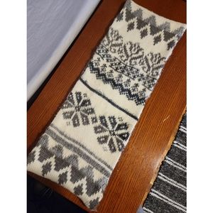 UO Urban Outfitters Fair Isle Sherpa Infinity Scarf in White/Gray